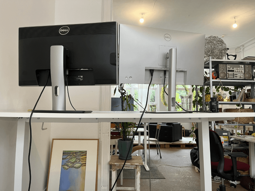 Tidying in Amsterdam: Hybrid Spaces of Work and Life 