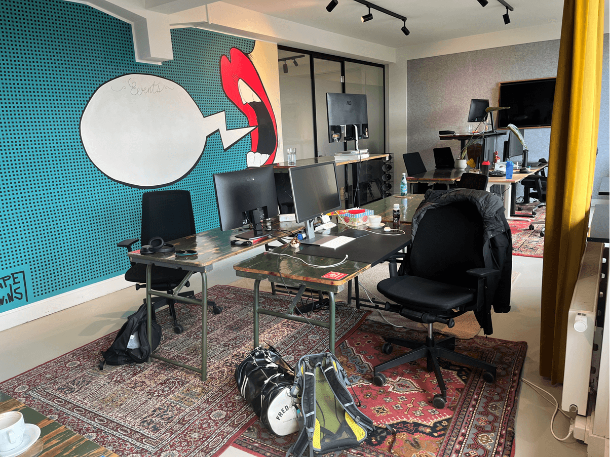 Paying to go to Work? Fieldwork in Amsterdam Co-Working Spaces